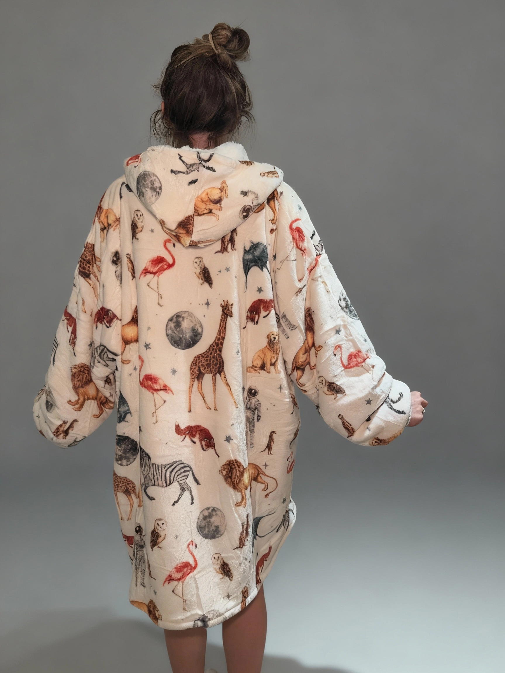 white wearable blanket back